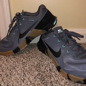Nike Metcon flywire sneakers